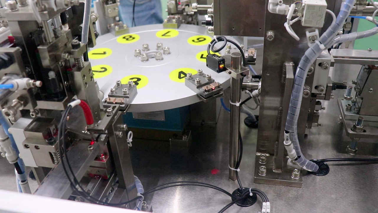 Automatic Contact Riveting Machine 