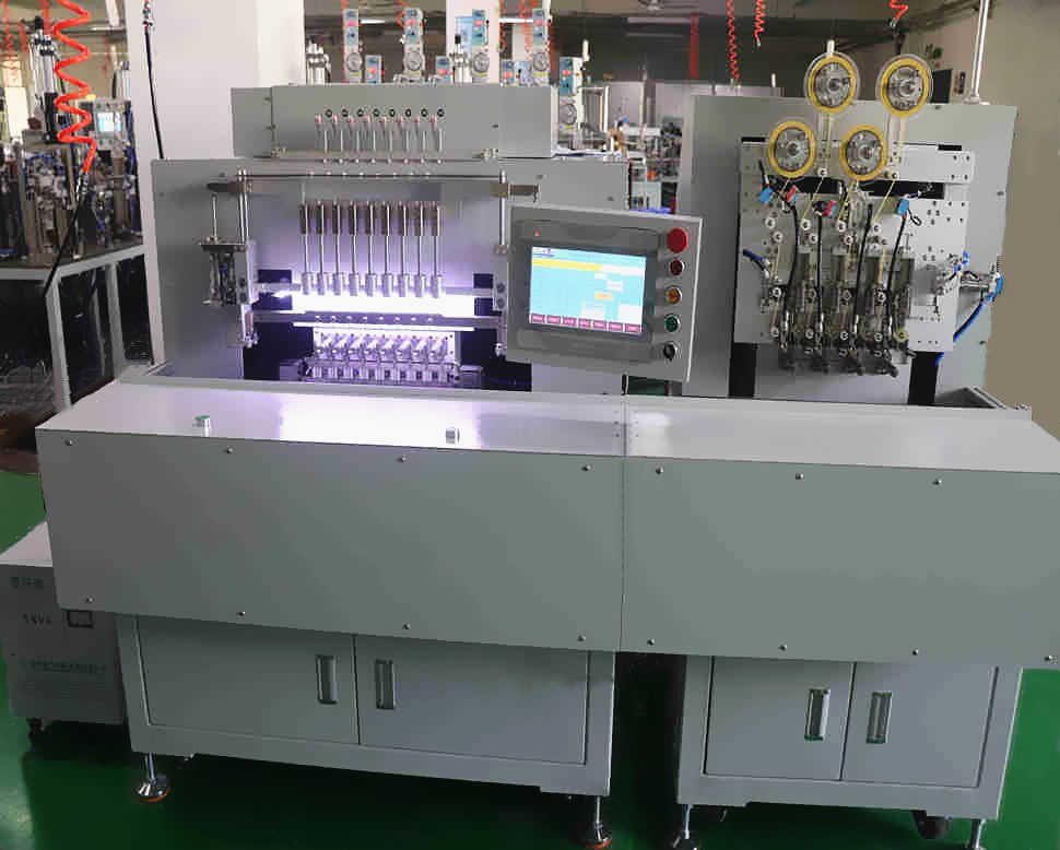 Assemblage automatique pour machine à souder